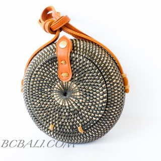  Bali Circle Ball Rattan Bags Handwoven Etnic Unique Desaign